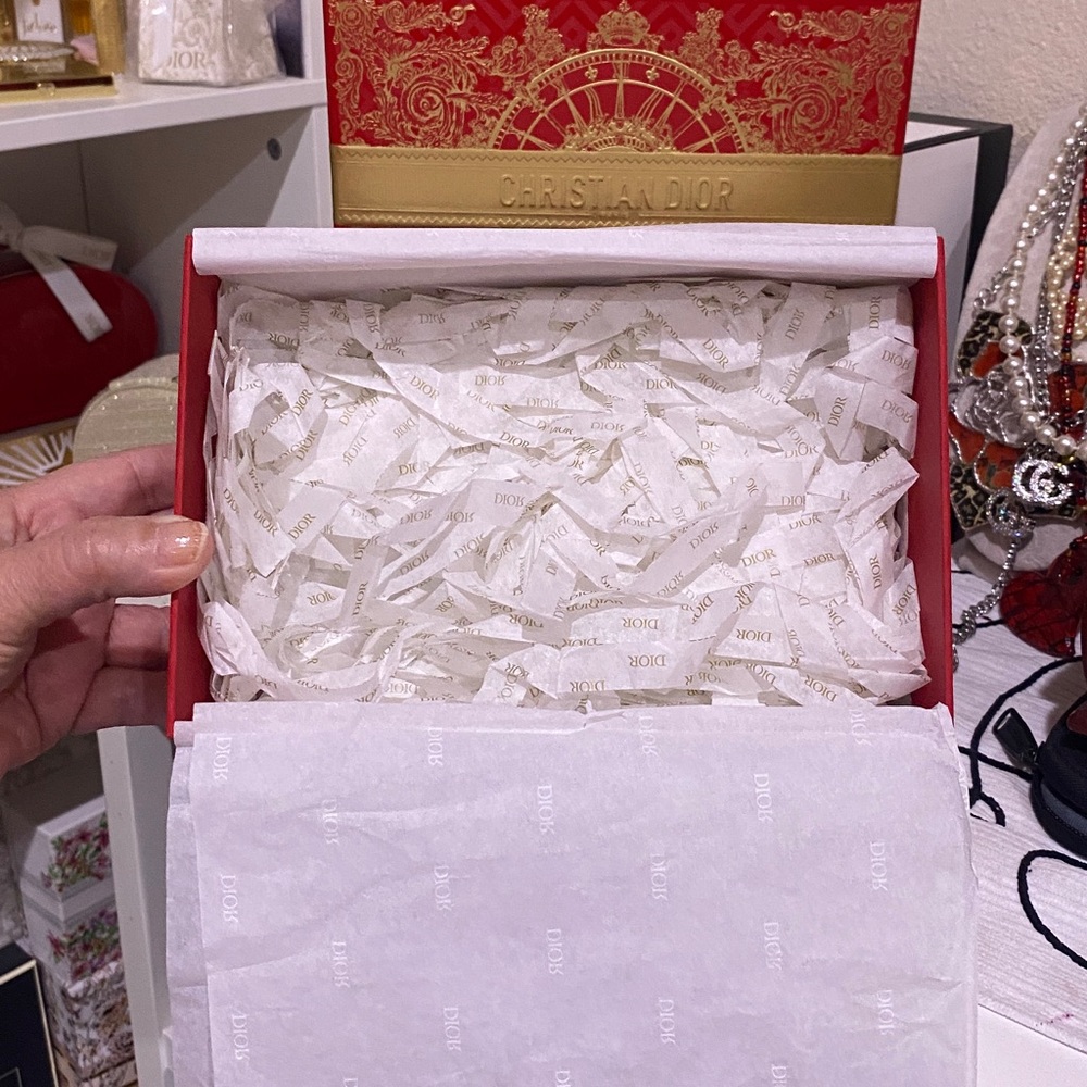 Christian Dior Red Lunar New Year 🧧 gift box - Picture 8 of 8